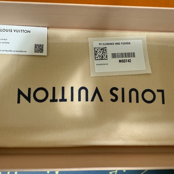 Louis Vuitton 系列經典Monogram拉鍊長夾(紫紅)-12