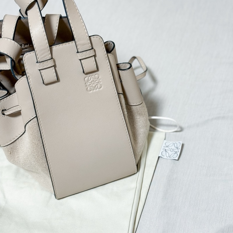 Loewe hammock mini 帆布拼接燕麥-4