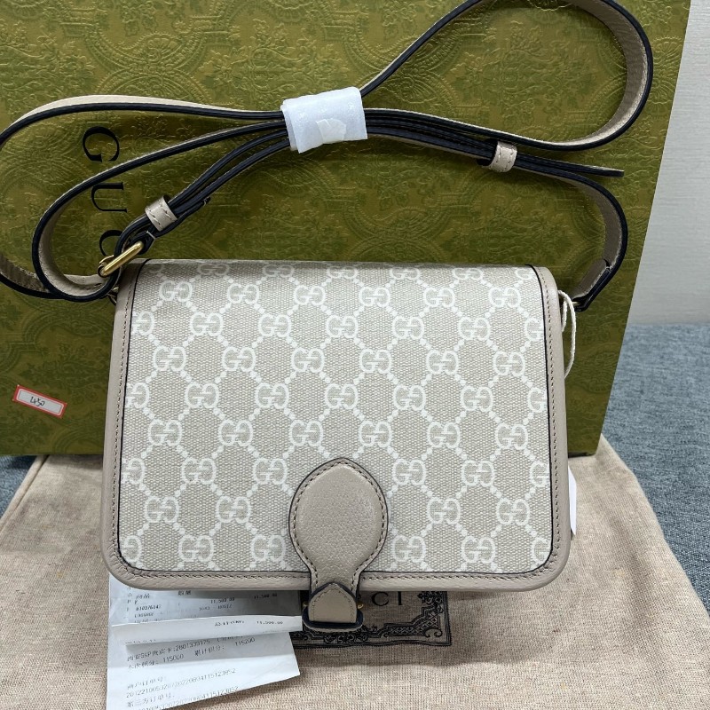🈶購鉦 古馳Gucci 新款Retro燕麥色老花風琴郵差包 肩背包 斜背包-1