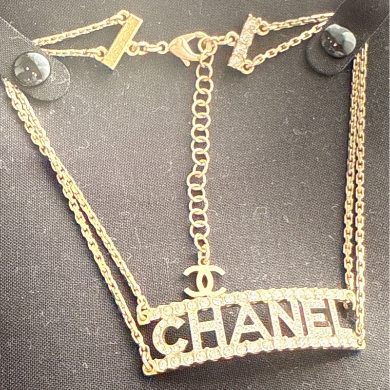 CHANEL 22S水鑽字母項鍊-3