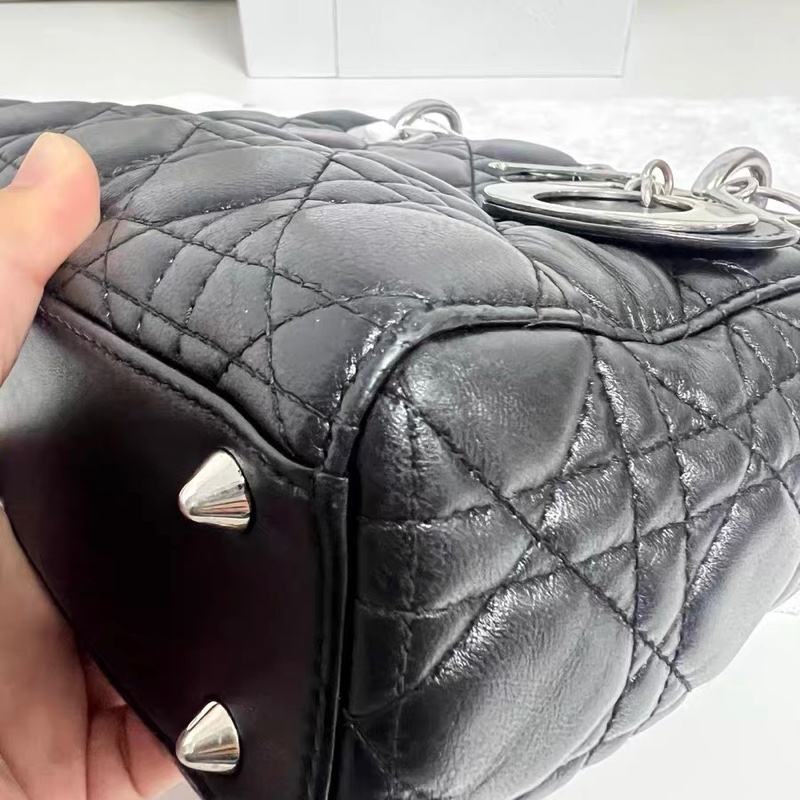 迪奧 黑銀四格戴妃包 小羊皮菱格紋 尺寸20*17cm 徽章寬肩帶 手提斜挎 經典百搭款 16年-2