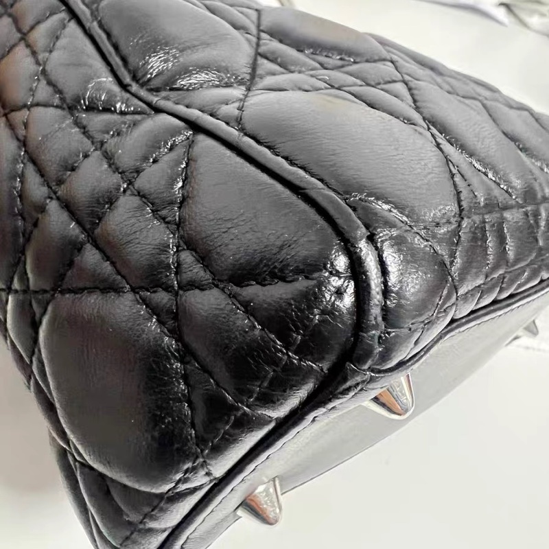 迪奧 黑銀四格戴妃包 小羊皮菱格紋 尺寸20*17cm 徽章寬肩帶 手提斜挎 經典百搭款 16年-4