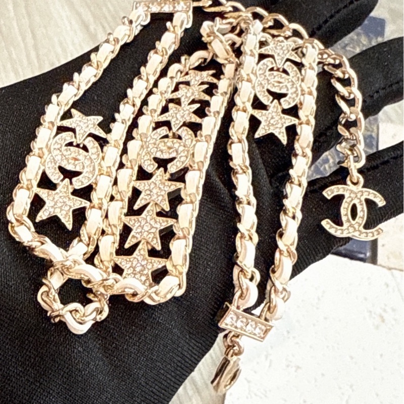 CHANEL 滿鑽星星白色皮穿鏈頸鏈chock-8