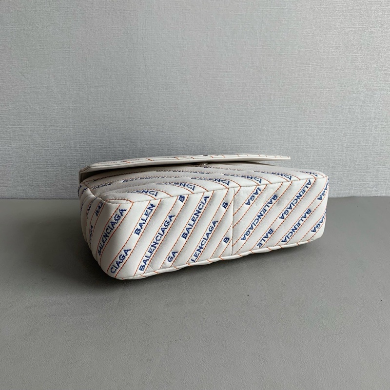 Balenciaga 巴黎世家 BB 限量款徽章鏈條包🤍-5