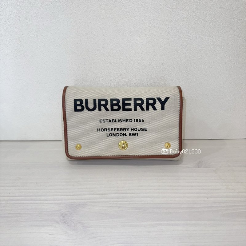BURBERRY帆布拚咖色皮革Horseferry側背包-1