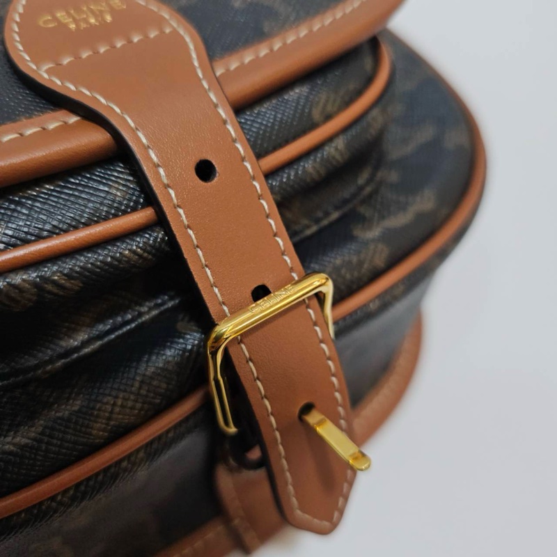 Celine PVC咖牛皮邊中號馬鞍斜背包-4