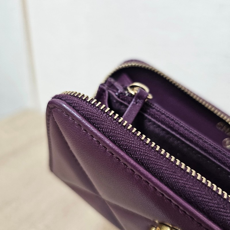 Chanel紫羊皮金釦19系列拉鏈中夾-13