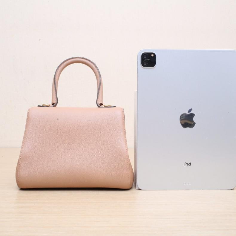 Glossy Mini 20 奶茶色 皮革C 金釦-1