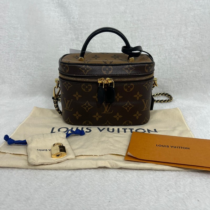 LV vanity case-0