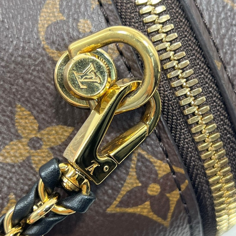 LV vanity case-15