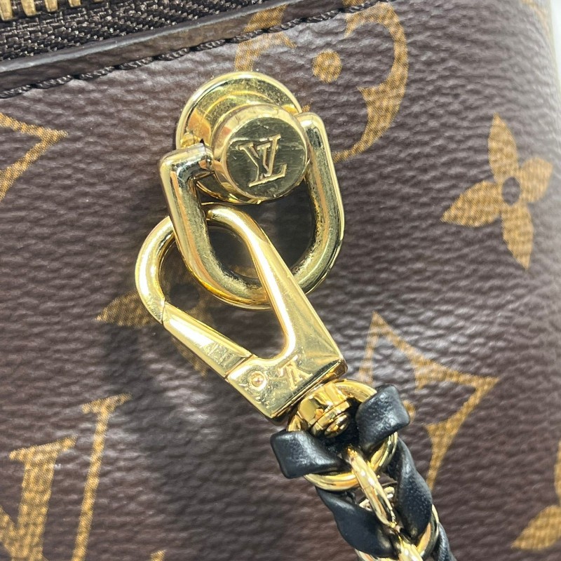 LV vanity case-17