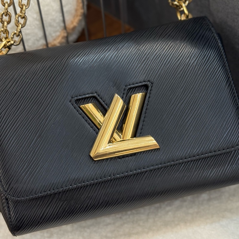 Lv twist 黑金 中號 ✨最新晶片款-3