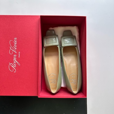 Roger Vivier 鼠尾草綠方頭芭蕾平底鞋 Belle Vivier低跟鞋37 1/2