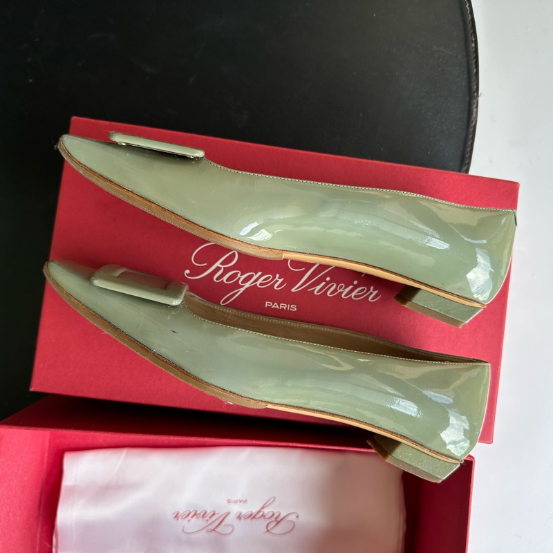 Roger Vivier 鼠尾草綠方頭芭蕾平底鞋 Belle Vivier低跟鞋37 1/2-2