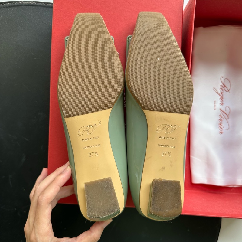 Roger Vivier 鼠尾草綠方頭芭蕾平底鞋 Belle Vivier低跟鞋37 1/2-3