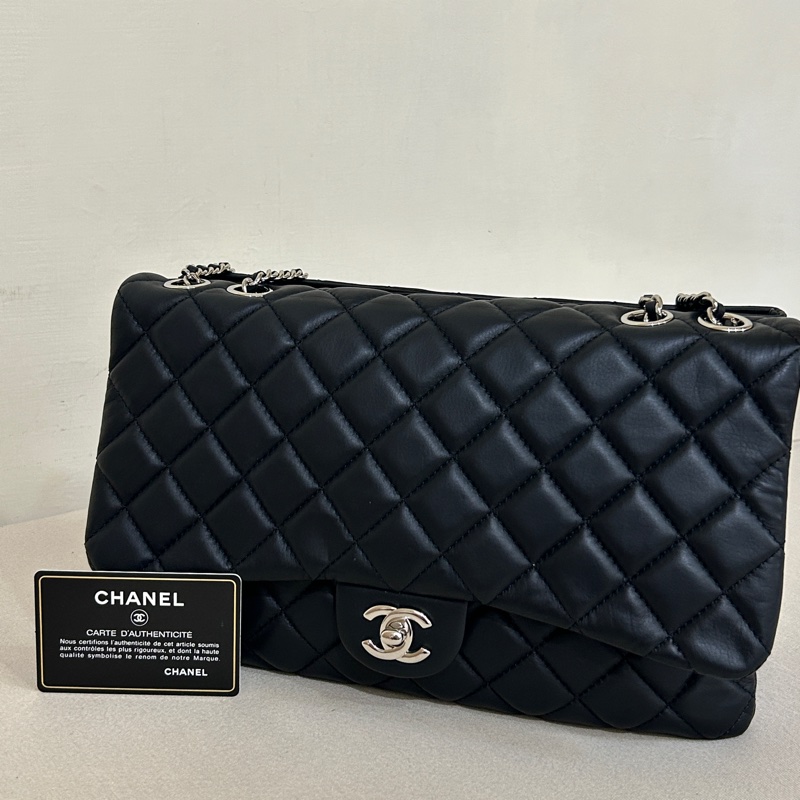 超美!Chanel Matelasse銀扣小羊皮肩背包-0