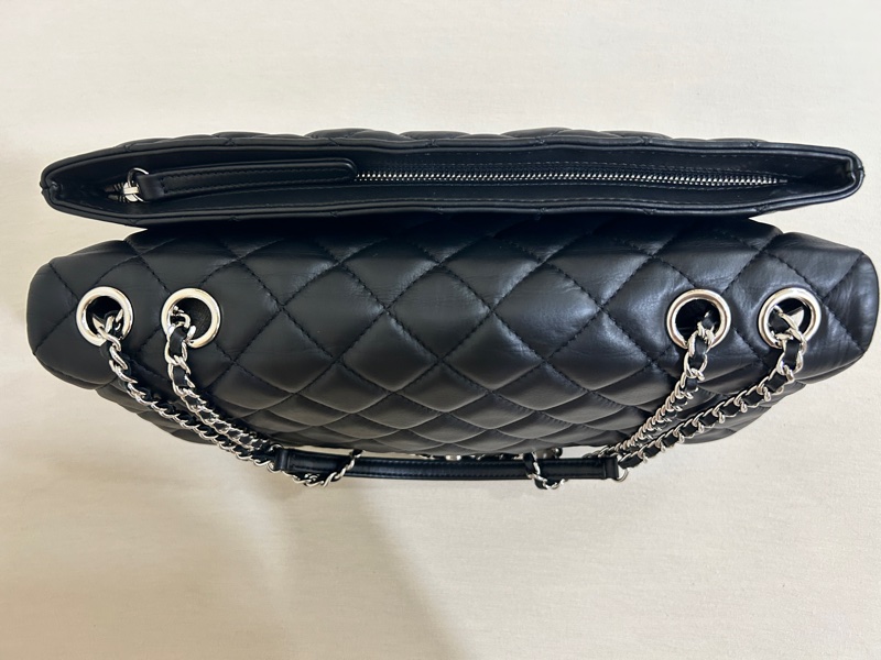 超美!Chanel Matelasse銀扣小羊皮肩背包-4