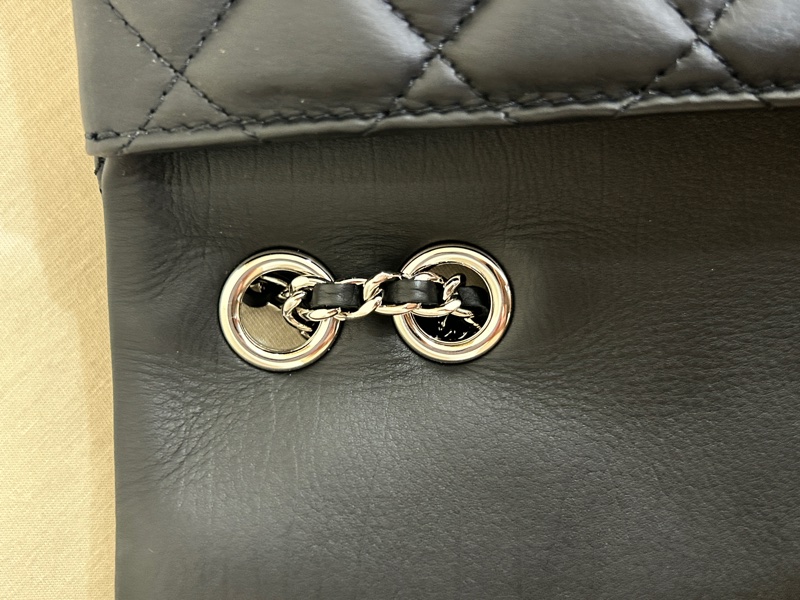 超美!Chanel Matelasse銀扣小羊皮肩背包-10