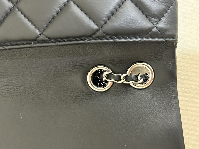 超美!Chanel Matelasse銀扣小羊皮肩背包-11