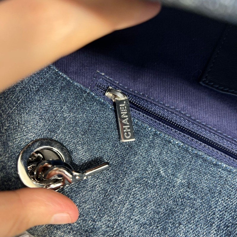 Chanel Demin chain tote bag-19