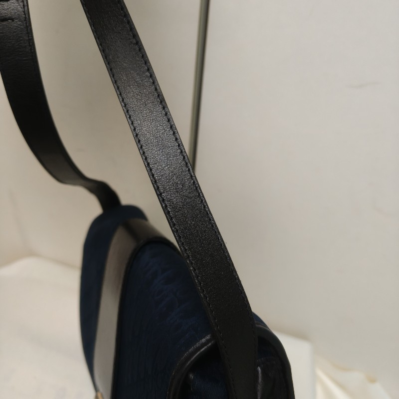 🔥衝破200銷售🔥【限時降價回饋至9/21】㊣✨Christian Dior✨迪奧 CD 深藍色 老花 刺繡 牛皮 肩背包 郵差包 信封包 斜背包/二手包/保證正品🌳二手樹屋🌳-32