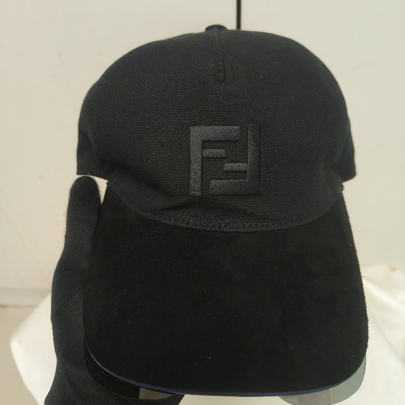 🔥10/3-10/31週年慶🔥【超狂優惠】【9成新】㊣✨ FENDI ✨(附防塵袋)芬迪 黑色 FF 皮革 墨鏡 棒球帽 帽子 遮陽帽/二手精品/配件🌳二手樹屋🌳-2