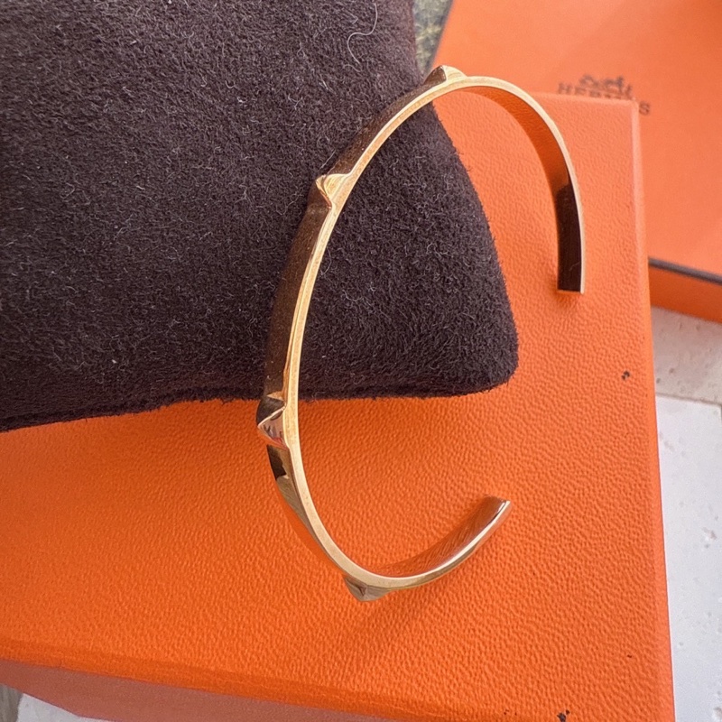 HERMES 鉚釘玫瑰金手環-1
