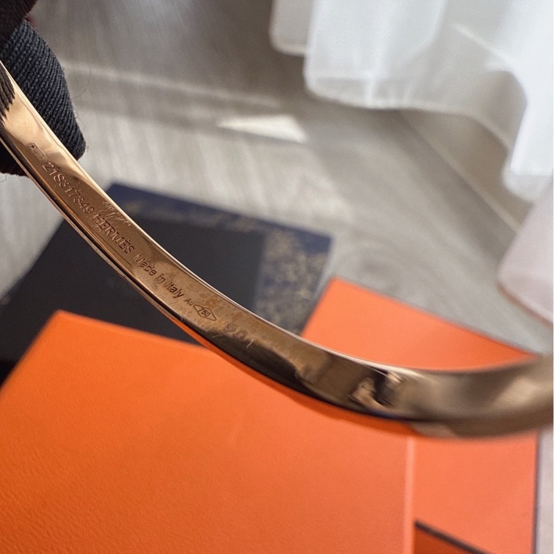 HERMES 鉚釘玫瑰金手環-6