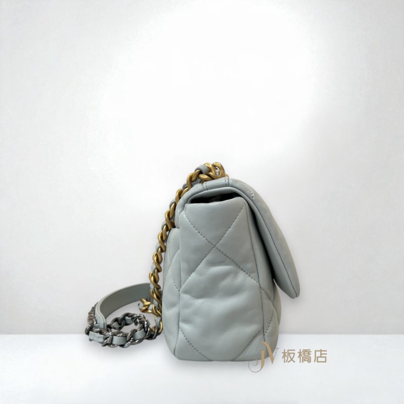 CHANEL 19系列冰川藍羊皮金釦小號口蓋包 AS1160-1