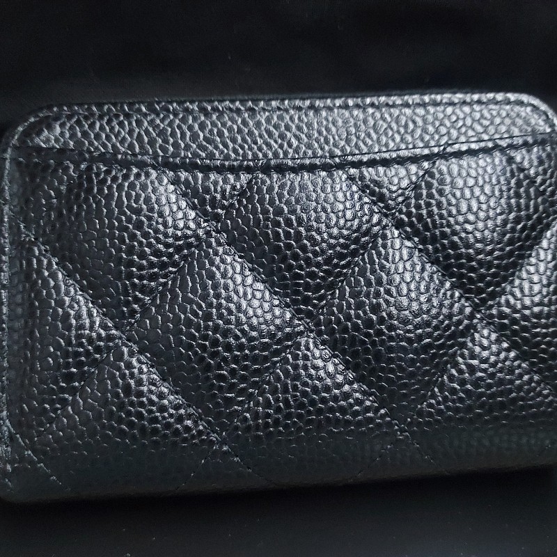 Chanel 魚子醬菱格紋黑色配淡金拉鍊銀包咭包-1