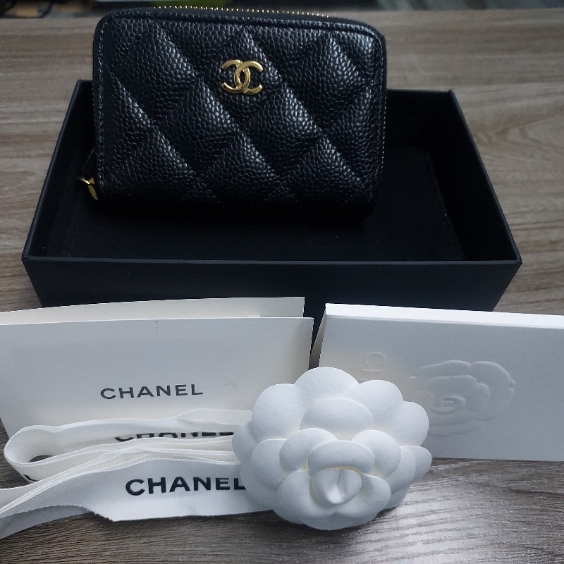 Chanel 魚子醬菱格紋黑色配淡金拉鍊銀包咭包-10