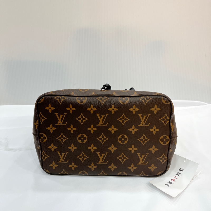 莉亞精品♡ LV M41440 Neonoe BB 老花水桶 黑色 九新美包-5
