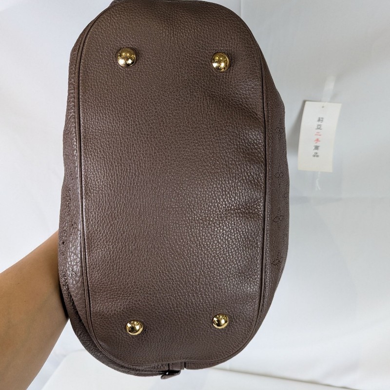 莉亞精品♡LV Mahina 金釦駝色肩背包 二手美包-6