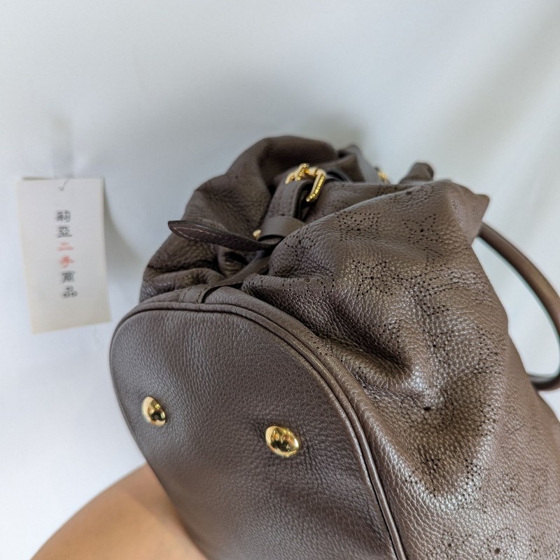 莉亞精品♡LV Mahina 金釦駝色肩背包 二手美包-9