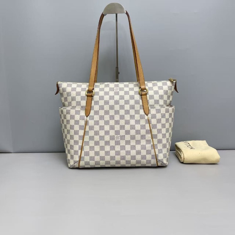 LV路易威登totally白棋盤格購物袋 肩背包-1