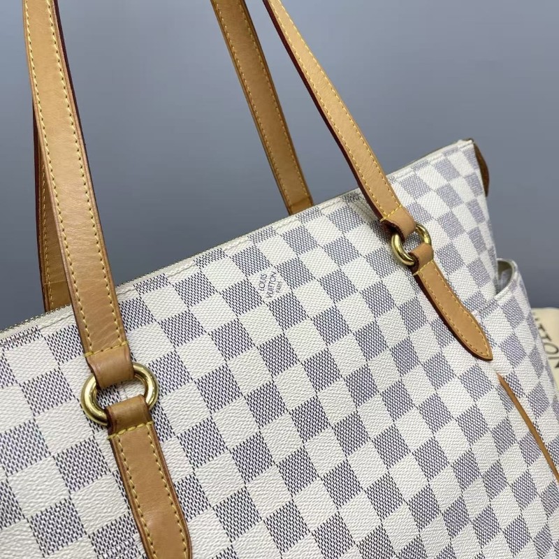 LV路易威登totally白棋盤格購物袋 肩背包-5