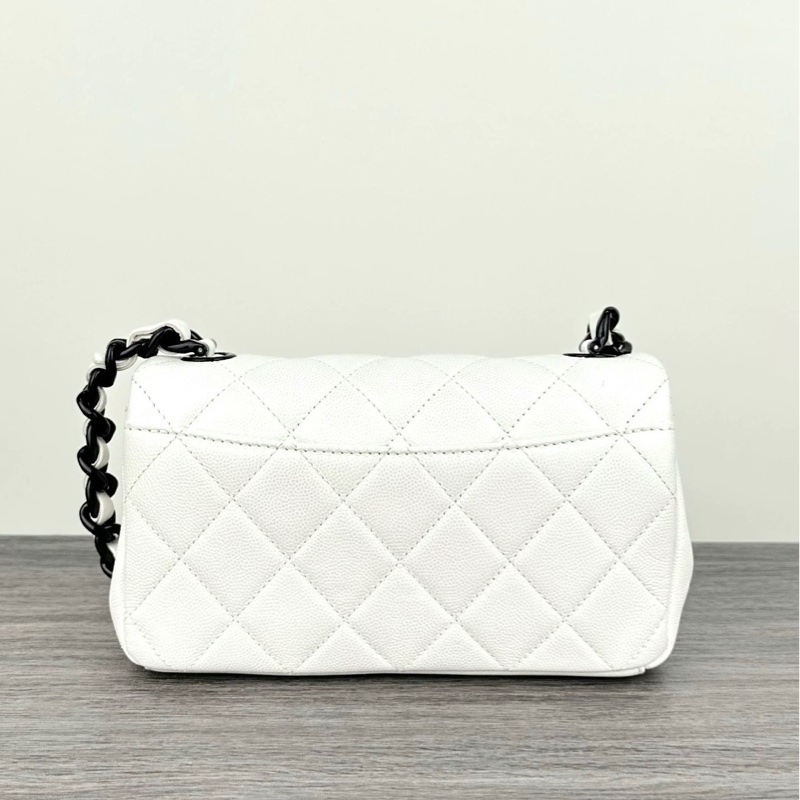 CHANEL/香奈兒 21C 粒面白色牛皮拼黑色金屬漆 翻蓋斜挎單肩包 尺寸:20*12.5-2