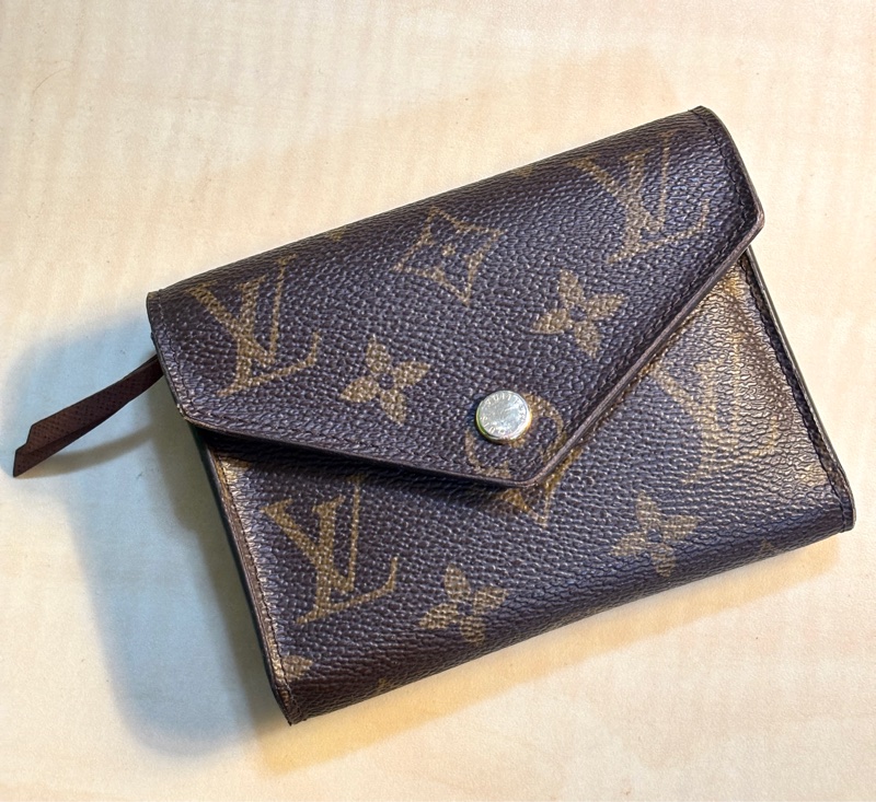 Louis Vuitton Victorine 錢包 三折短夾-5