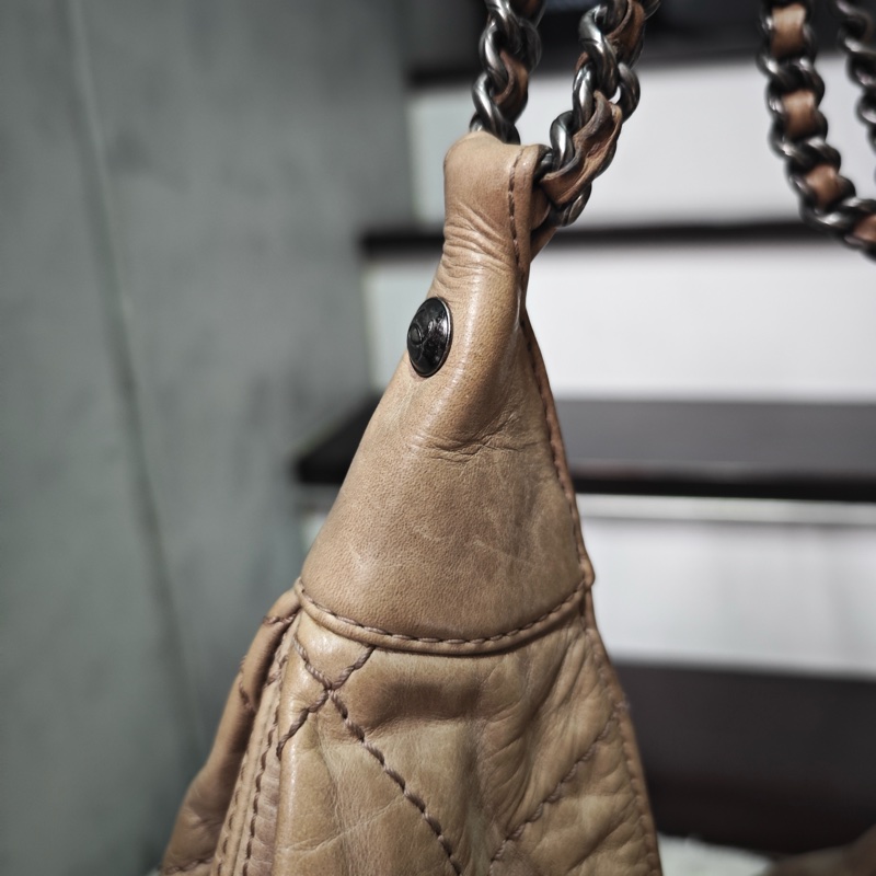 Chanel 油蠟牛皮 hobo 機場托特包-9