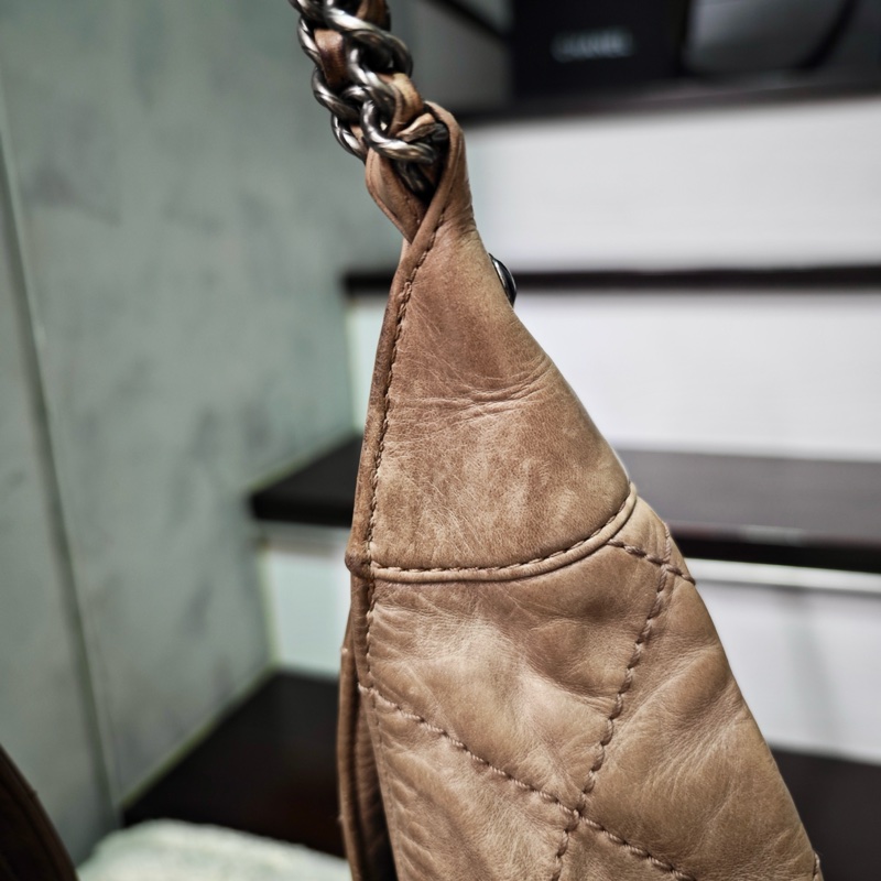 Chanel 油蠟牛皮 hobo 機場托特包-11