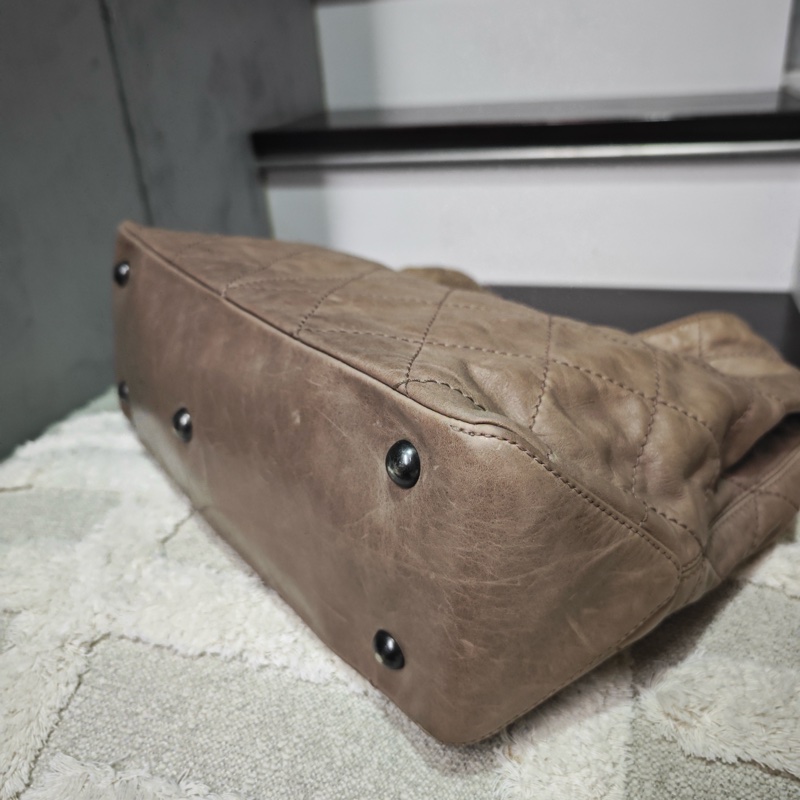 Chanel 油蠟牛皮 hobo 機場托特包-18