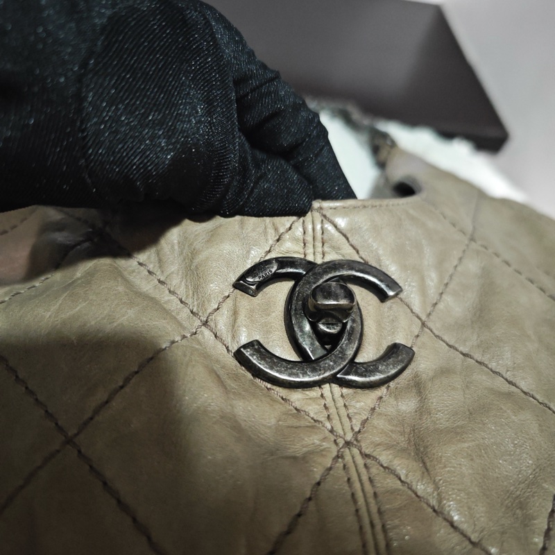 Chanel 油蠟牛皮 hobo 機場托特包-21