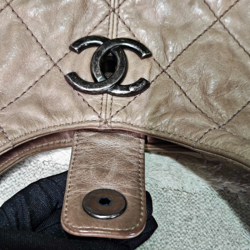 Chanel 油蠟牛皮 hobo 機場托特包-22