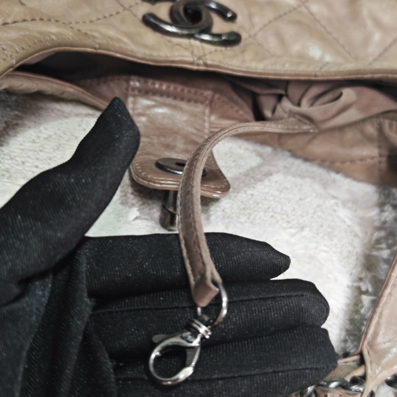 Chanel 油蠟牛皮 hobo 機場托特包-26