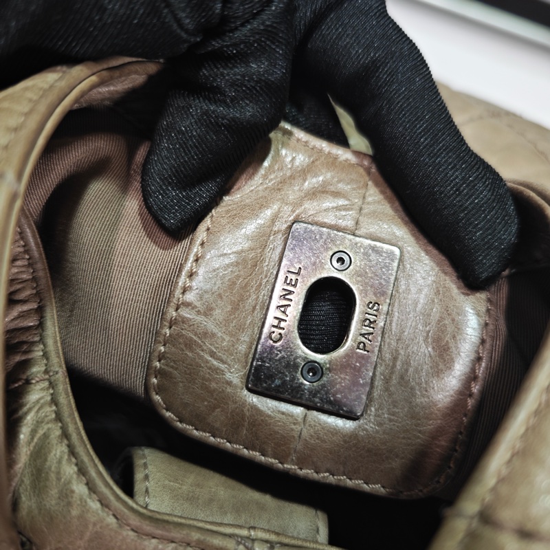 Chanel 油蠟牛皮 hobo 機場托特包-27