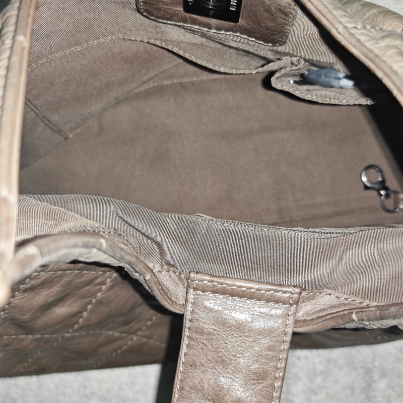 Chanel 油蠟牛皮 hobo 機場托特包-29