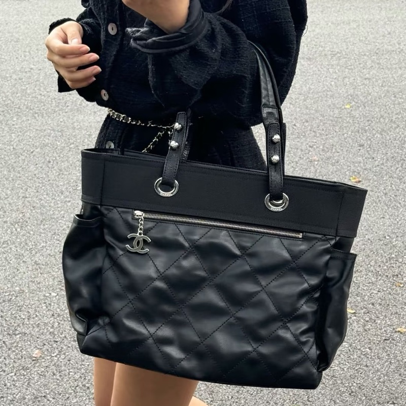 🉑肩背 #13萬入手 #全網最低 香奈兒黑銀托特包 巨甜價轉賣都賺錢💰超酷帥男女同款🔥-0