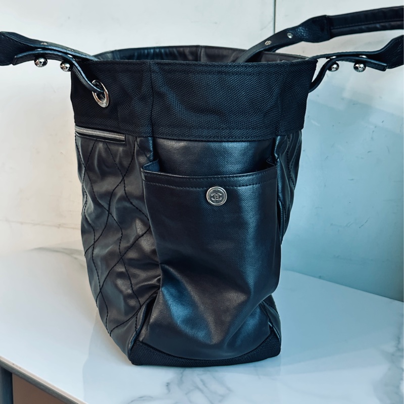 🉑肩背 #13萬入手 #全網最低 香奈兒黑銀托特包 巨甜價轉賣都賺錢💰超酷帥男女同款🔥-5