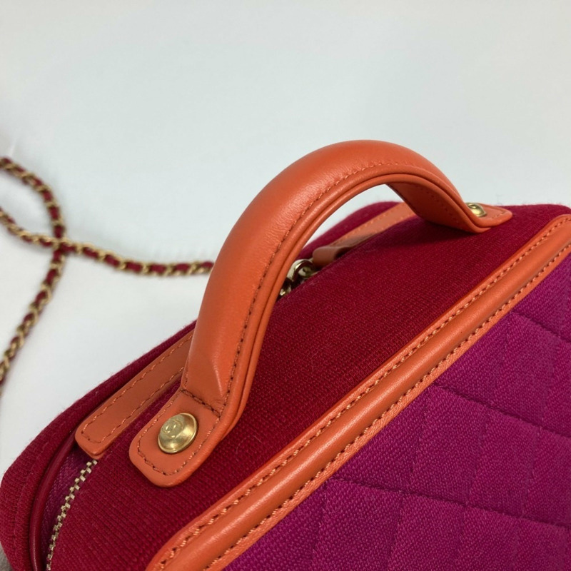 香奈兒 Coco Mark CC Filigree 化妝包，雙向鏈條肩背包，帆布/皮革，女款，紅色，全新-9