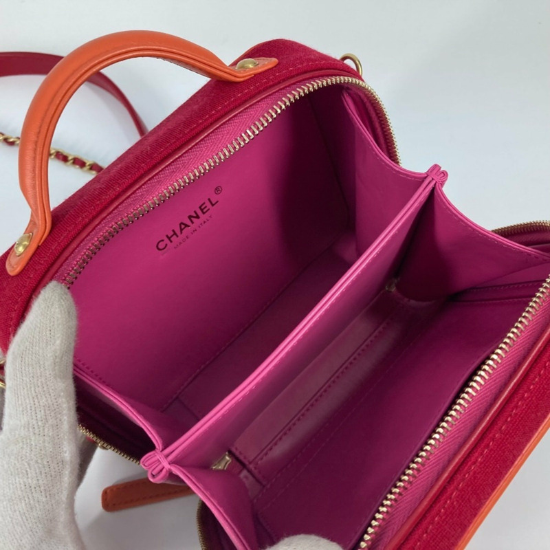 香奈兒 Coco Mark CC Filigree 化妝包，雙向鏈條肩背包，帆布/皮革，女款，紅色，全新-10